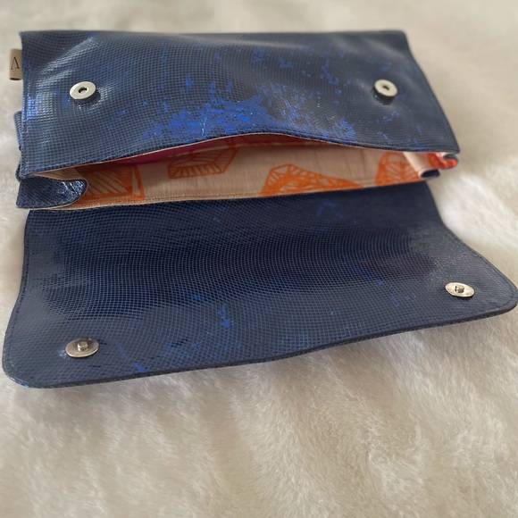 New Blue moon light leather Clutch vintage versatile style - Picture 1 of 5